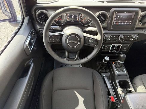 Used 2023 Jeep Wrangler Sport S image 15