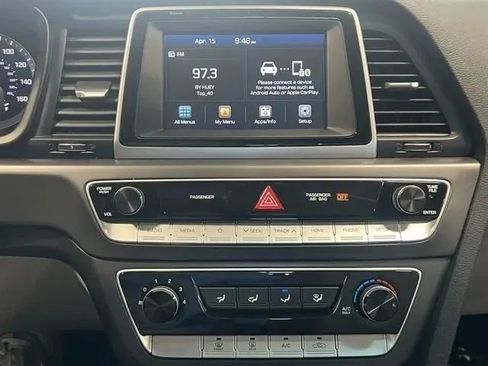 Used 2019 Hyundai Sonata SE FWD image 34