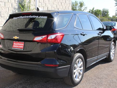Used 2019 Chevrolet Equinox LS image 5