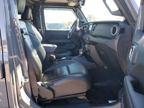 Used 2021 Jeep Wrangler Unlimited Sahara w/ Uconnect 4C Nav & Sound Group image 33