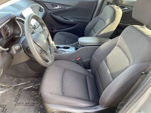 Used 2024 Chevrolet Malibu LT image 19