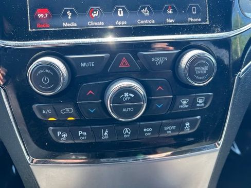 Used 2019 Jeep Grand Cherokee Trailhawk w/ Trailhawk Luxury Group AWD/4WD image 15
