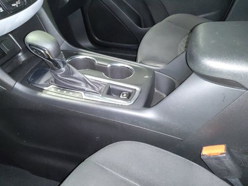 Used 2024 Chevrolet Equinox LS image 26