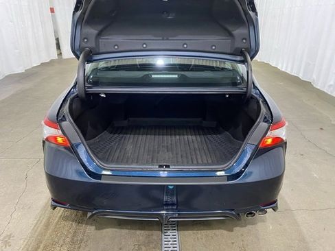 Used 2020 Toyota Camry SE image 12