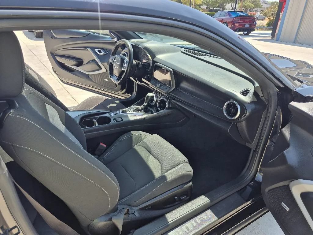 Used 2018 Chevrolet Camaro LT w/ RS Package RWD image 20