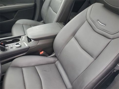 Certified 2025 Cadillac XT6 Sport w/ LPO, Floor Liner Package image 29