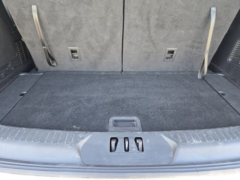 Used 2022 Ford Explorer XLT w/ Equipment Group 202A image 31