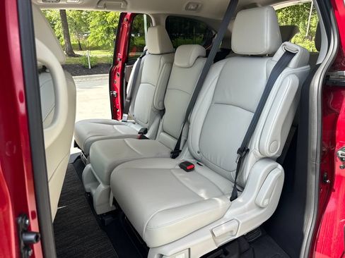 Used 2026 Honda Odyssey EX-L image 32