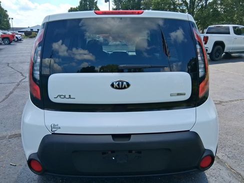 Used 2015 Kia Soul + w/ Eco Package FWD image 4