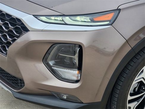 Used 2019 Hyundai Santa Fe Limited image 9