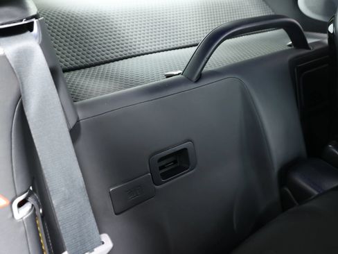 Used 2021 McLaren GT RWD image 96