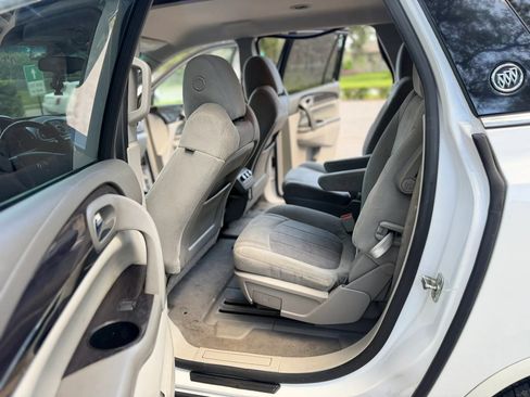 Used 2016 Buick Enclave Convenience FWD image 6