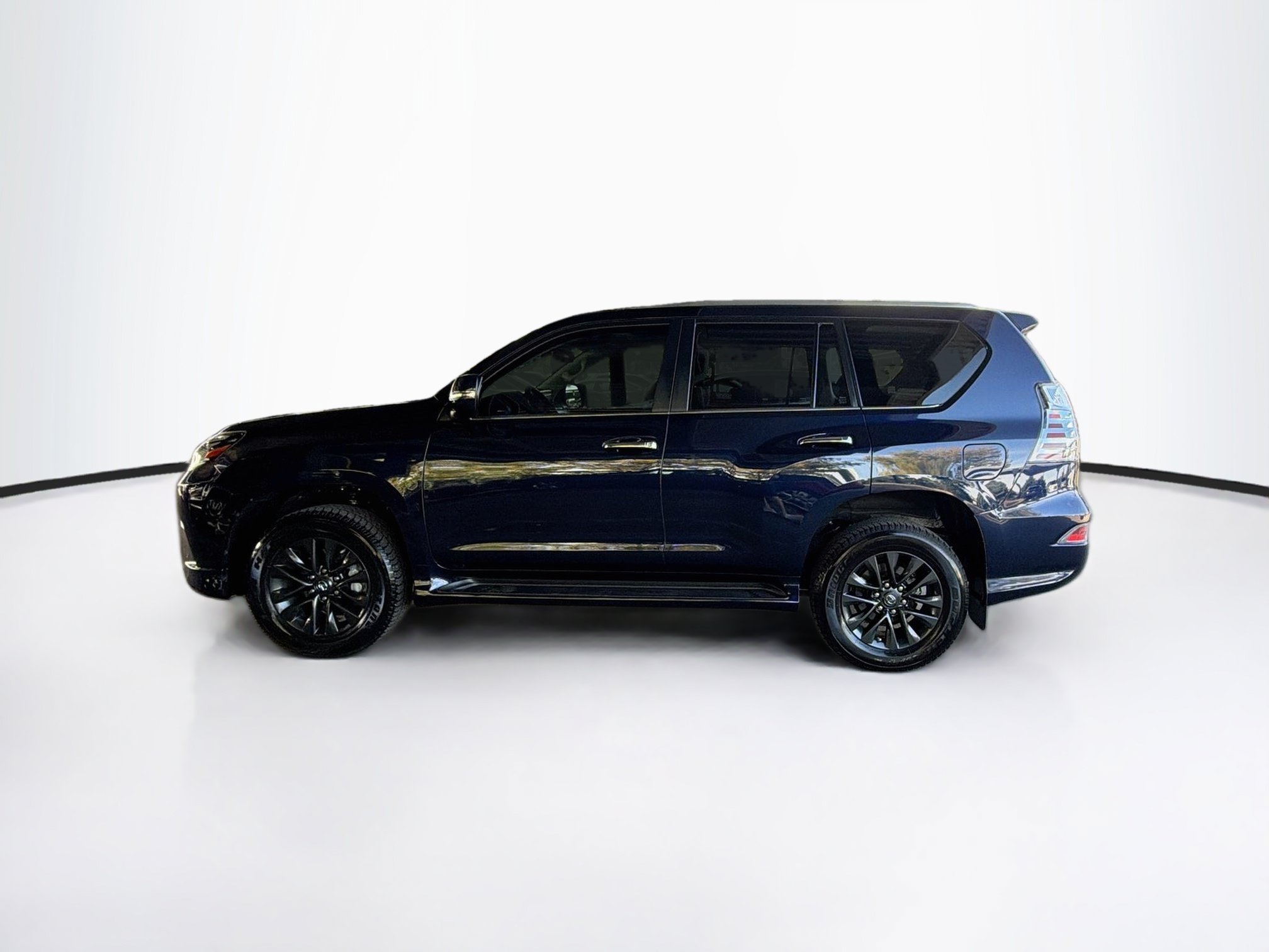 Used 2023 Lexus GX 460 Premium w/ Premium Package AWD/4WD image 4