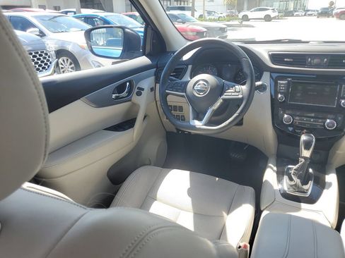 Used 2019 Nissan Murano S FWD image 21
