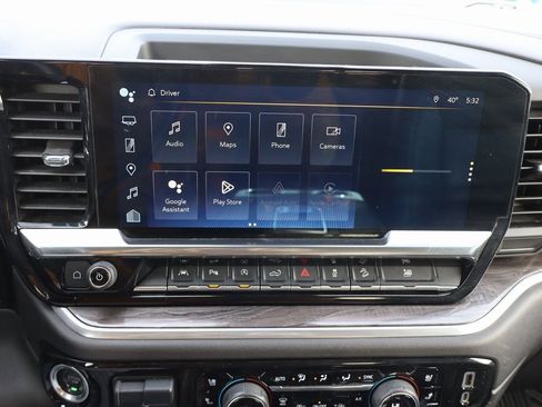 Used 2022 Chevrolet Silverado 1500 LTZ w/ LTZ Convenience Package II image 8