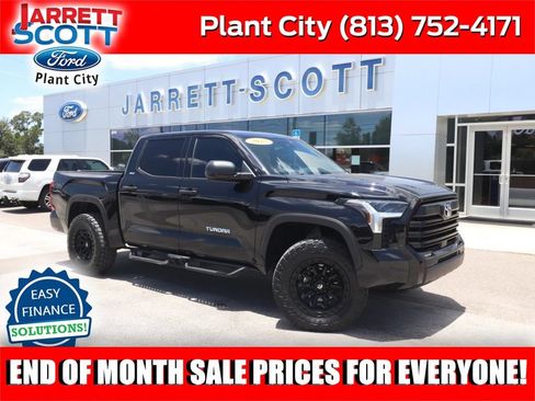 Used 2025 Toyota Tundra SR5 AWD/4WD image 1
