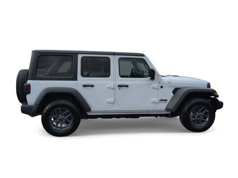 Used 2025 Jeep Wrangler Unlimited Sport AWD/4WD image 9