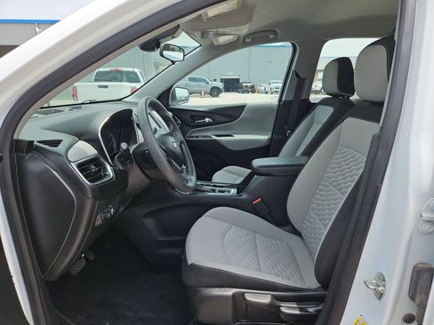 Certified 2021 Chevrolet Equinox LS FWD image 9