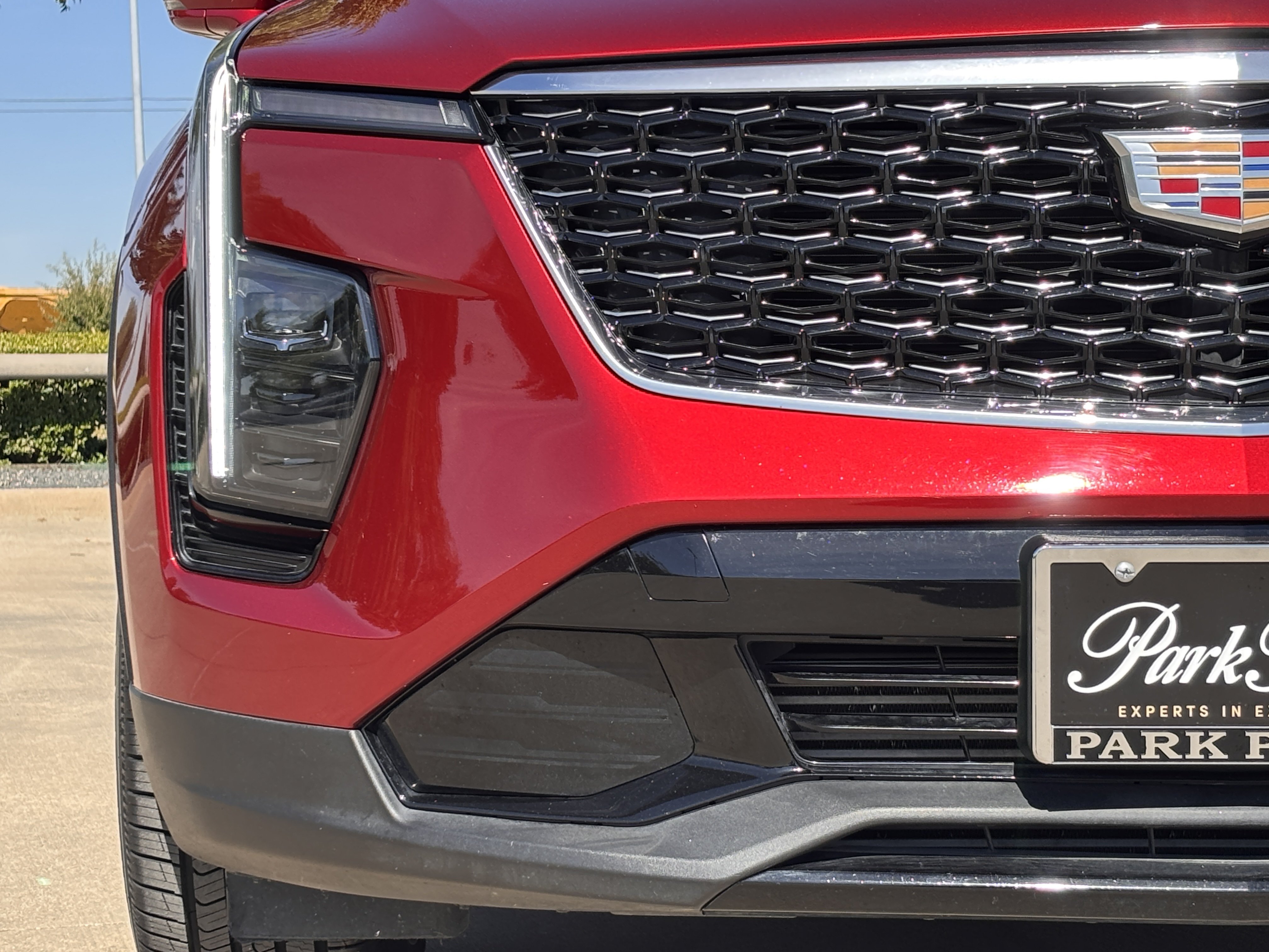 Used 2024 Cadillac XT4 Premium Luxury FWD image 9