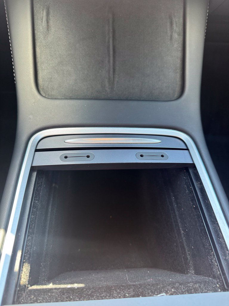 Used 2024 Tesla Model Y Long Range AWD/4WD image 23