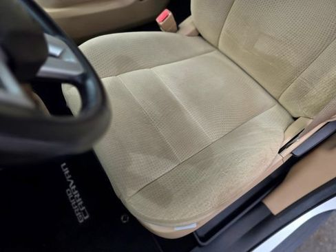 Used 2015 Dodge Grand Caravan American Value Package w/ UConnect Hands-Free Group FWD image 31