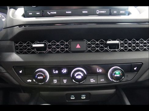 Certified 2025 Honda Accord SE image 29