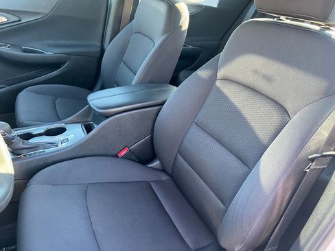 Used 2022 Chevrolet Malibu LT image 10