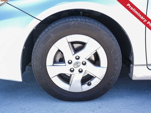 Used 2010 Toyota Prius Two FWD image 12