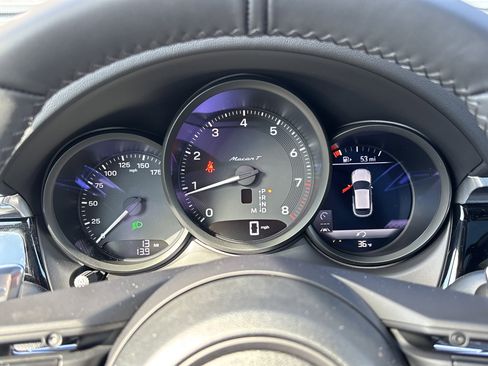 New 2026 Porsche Macan AWD/4WD image 17
