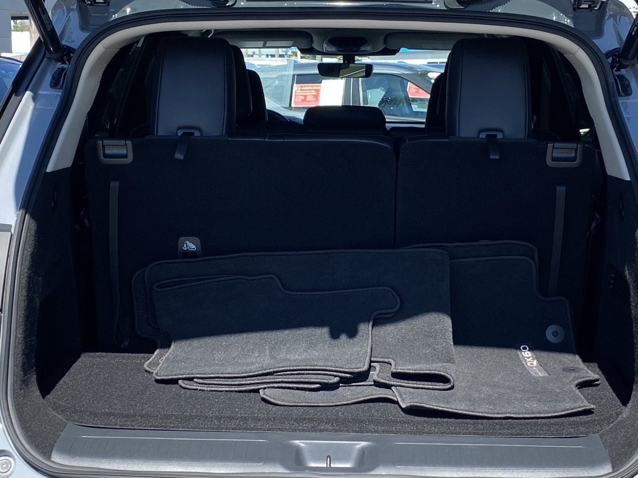 Certified 2027 INFINITI QX60 Luxe w/ Cargo Package FWD image 14