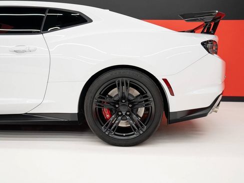 Used 2023 Chevrolet Camaro ZL1 RWD image 31