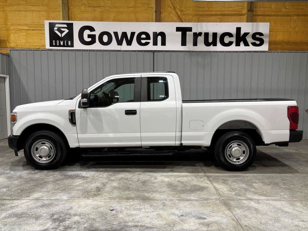 Used 2020 Ford F250 XL w/ Power Equipment Group RWD image 2