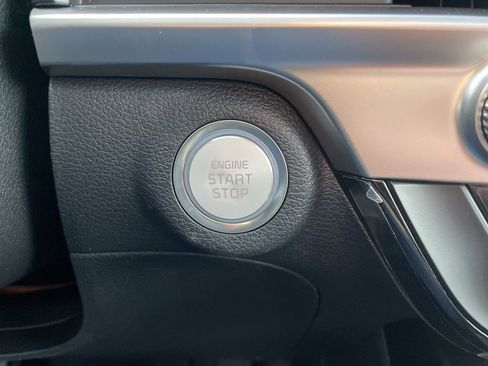 New 2025 Kia Telluride S image 24