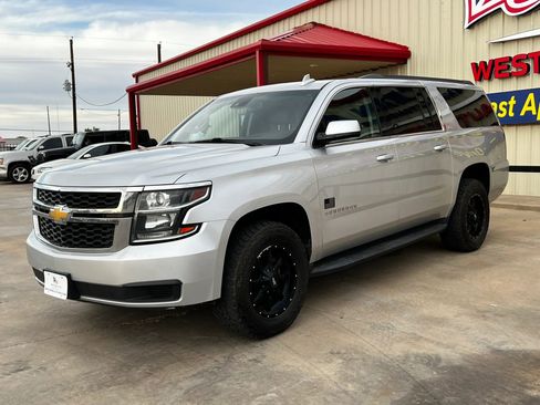 Used 2019 Chevrolet Suburban LT AWD/4WD image 1