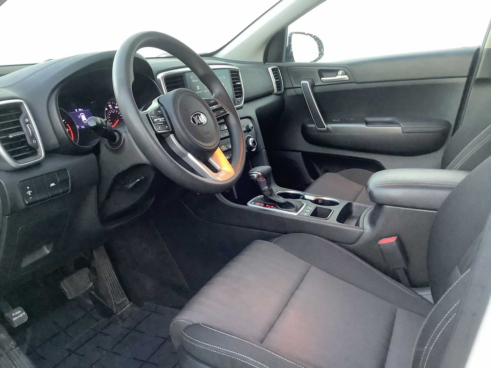 Used 2021 Kia Sportage LX AWD/4WD image 3