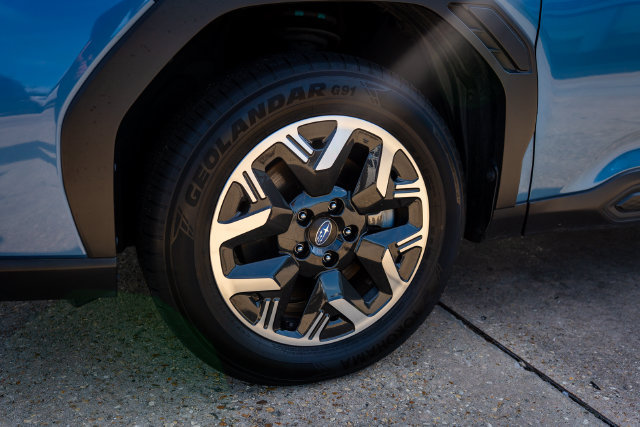 Certified 2025 Subaru Forester Premium AWD/4WD image 14