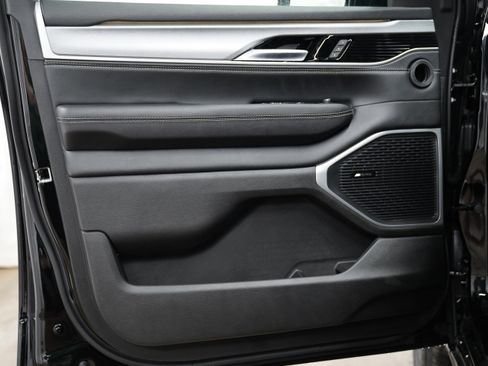 New 2026 Jeep Grand Wagoneer 4WD w/ Premium Group I image 21