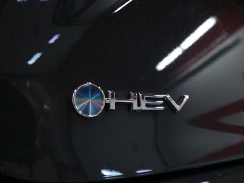 Used 2025 Toyota Camry LE w/ Convenience Package FWD image 31
