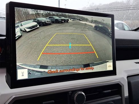 Used 2024 Toyota Tacoma TRD Off-Road image 18