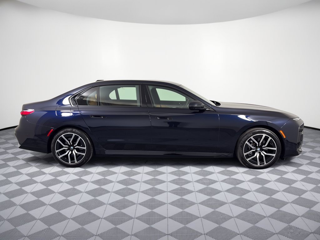 Used 2026 BMW 740i RWD image 8