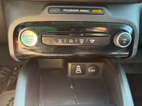 Used 2025 Ford Escape Platinum AWD/4WD image 16