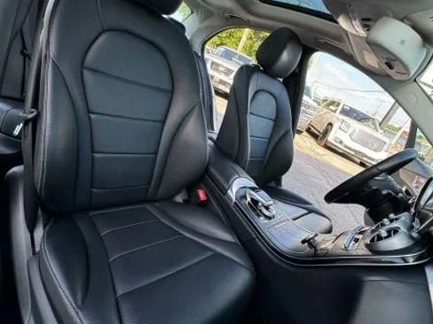 Used 2016 Mercedes-Benz C 300 4MATIC Sedan image 28