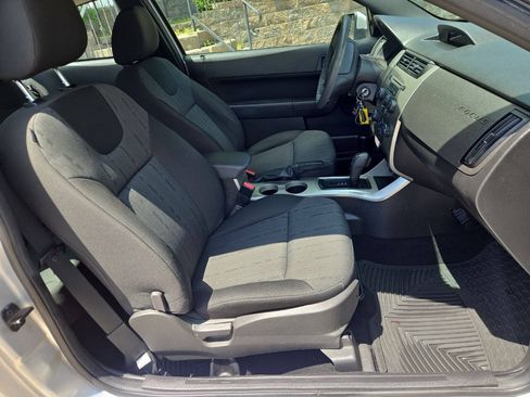 Used 2009 Ford Focus SE FWD image 21