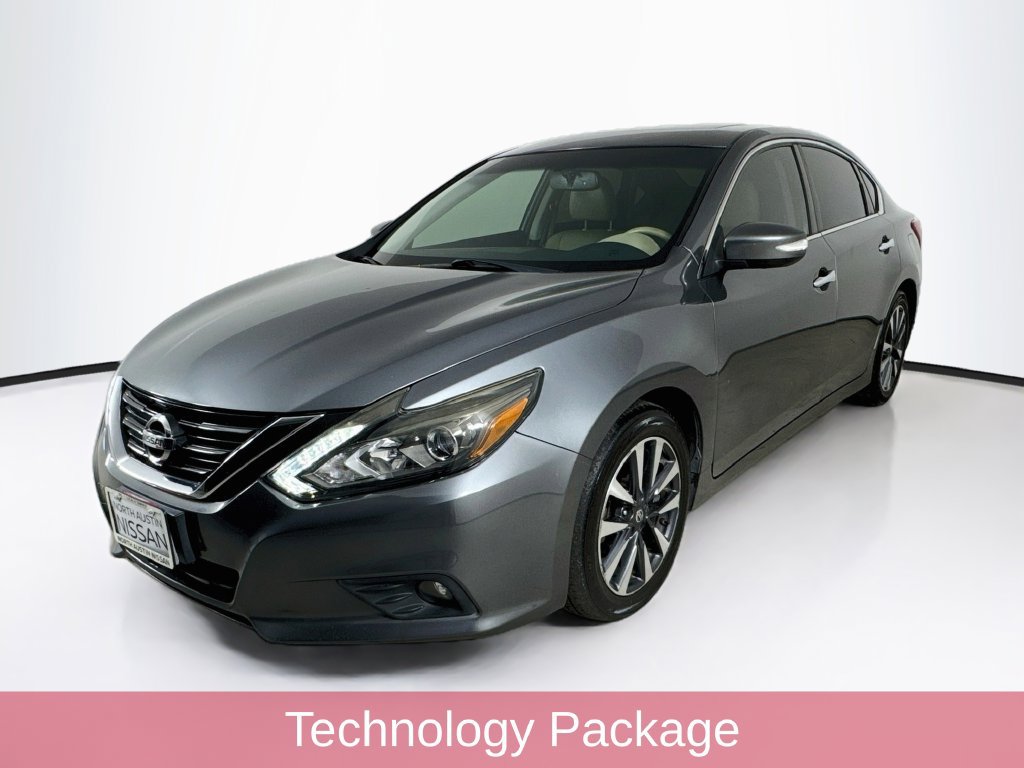Used 2017 Nissan Altima 2.5 SL w/ 2.5 Technology Package FWD image 3
