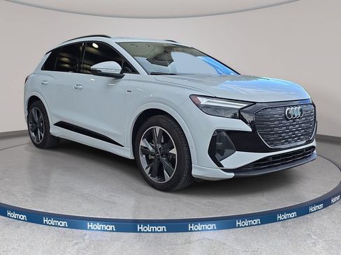 Used 2024 Audi Q4 e-tron Premium Plus w/ Premium Plus AWD/4WD image 4