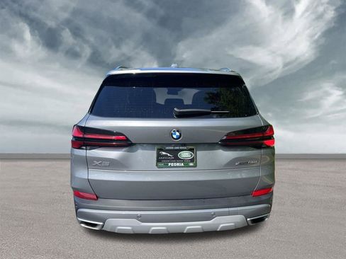 Used 2024 BMW X5 xDrive40i w/ Premium Package AWD/4WD image 4