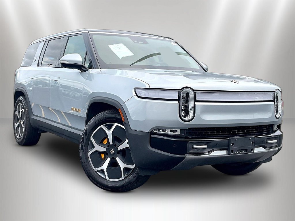 Used 2024 Rivian R1S Adventure Quad AWD/4WD image 3