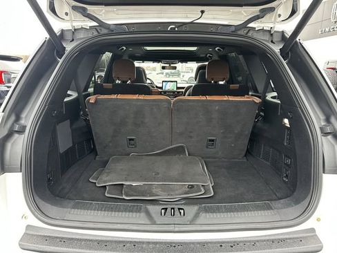 Certified 2023 Lincoln Aviator Reserve w/ Equipment Group 201A image 44