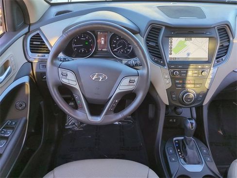 Used 2017 Hyundai Santa Fe Sport image 15