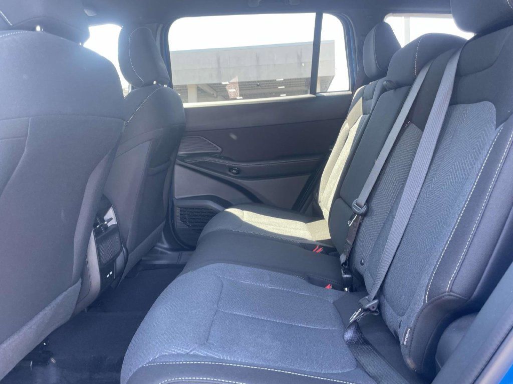 New 2026 Jeep Cherokee Laredo AWD/4WD image 20
